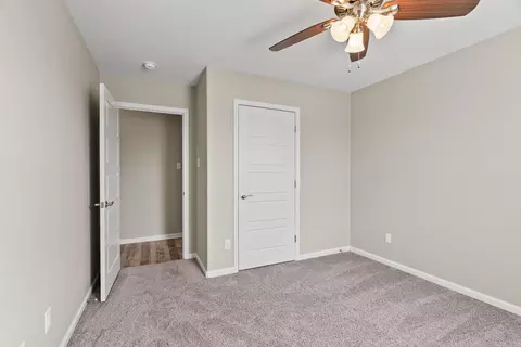 Bedroom - 1804 Maple Rdg, Benton, AR 72019 photo 8 of 10