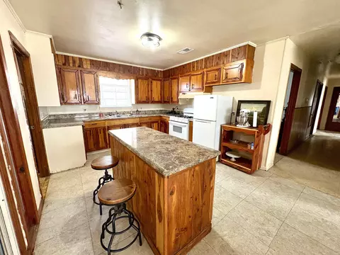 Kitchen - 597 Sixteenth Section Rd, Mcrae, AR 72102 photo 1 of 2