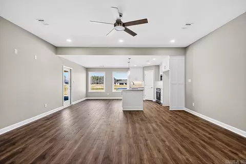 Living - 1117 Duke Dr, Bauxite, AR 72011 photo 1 of 3