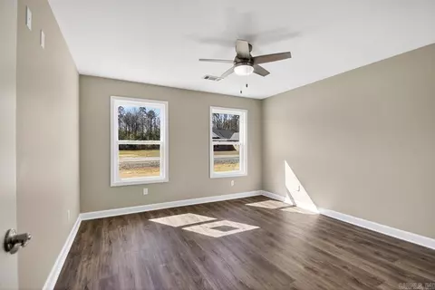Bedroom - 1117 Duke Dr, Bauxite, AR 72011 photo 4 of 5