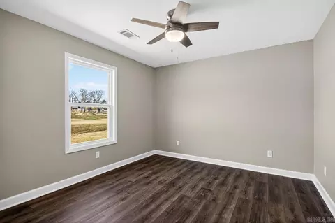 Bedroom - 1117 Duke Dr, Bauxite, AR 72011 photo 2 of 5