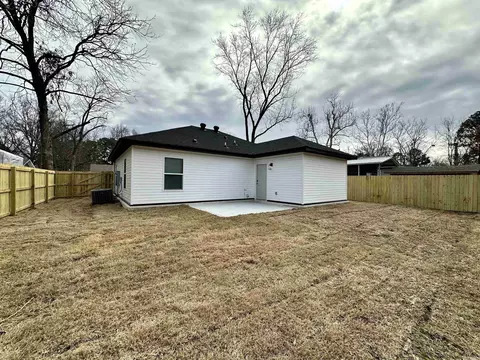 Exterior - 110 N Monroe St, Cabot, AR 72023 photo 3 of 3