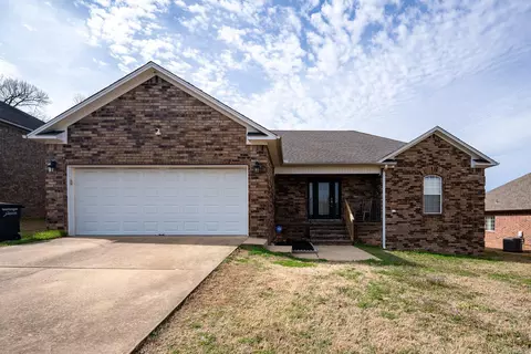 5609 Aviator Dr, Jacksonville, AR 72076