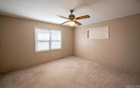 Bedroom - 8237 Zuber Rd, Benton, AR 72019 photo 1 of 6