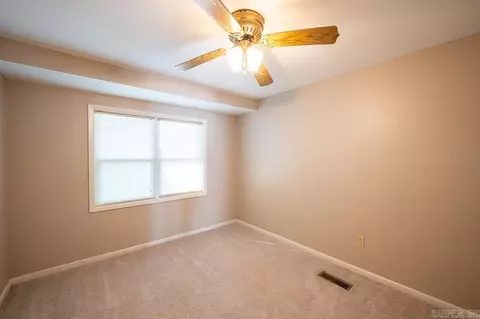 Bedroom - 8237 Zuber Rd, Benton, AR 72019 photo 2 of 6