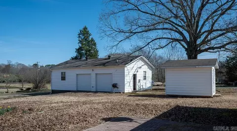 Exterior - 8237 Zuber Rd, Benton, AR 72019 photo 8 of 12