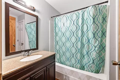 Bath - 401 Aden Ave, Haskell, AR 72015 photo 6 of 6
