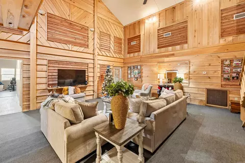 Living - 401 Aden Ave, Haskell, AR 72015 photo 3 of 7