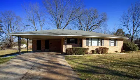 5601 Bliss Cir, Little Rock, AR 72209