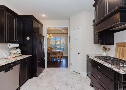 Kitchen - 3016 Olson Cir, Bryant, AR 72022 photo 6 of 6