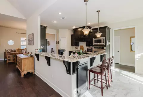 Kitchen - 3016 Olson Cir, Bryant, AR 72022 photo 1 of 6