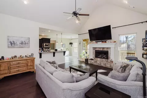 Other - 3016 Olson Cir, Bryant, AR 72022 photo 2 of 15