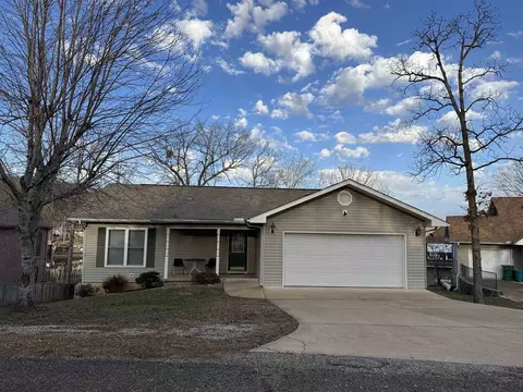 37 Los Indios Dr, Cherokee Village, AR 72529