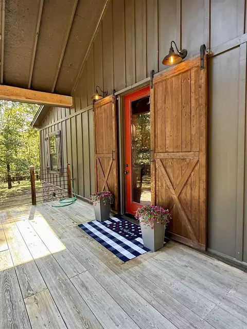 Exterior - 360 Kustrin Dr, Drasco, AR 72530 photo 4 of 11