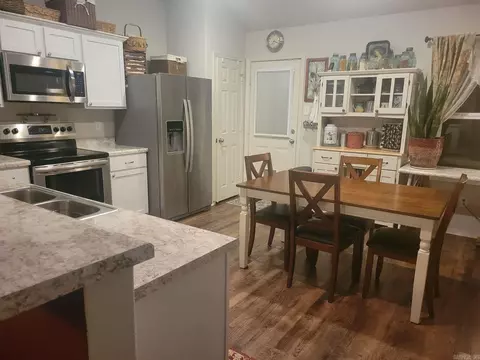 Kitchen - 5512 Bundy Dr, Alexander, AR 72002 photo 3 of 3