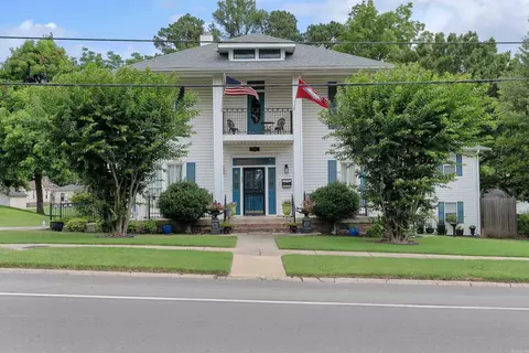 611 W Court St, Paragould, AR 72450
