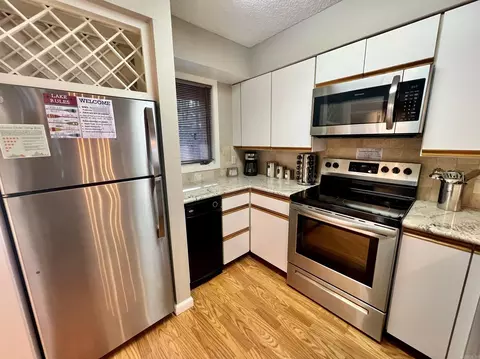 Kitchen - 21 Pine Cv #C, Mount Ida, AR 71957 photo 3 of 3