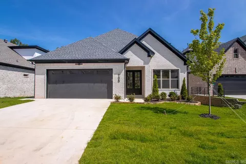 106 Carter Creek Cv, Little Rock, AR 72223