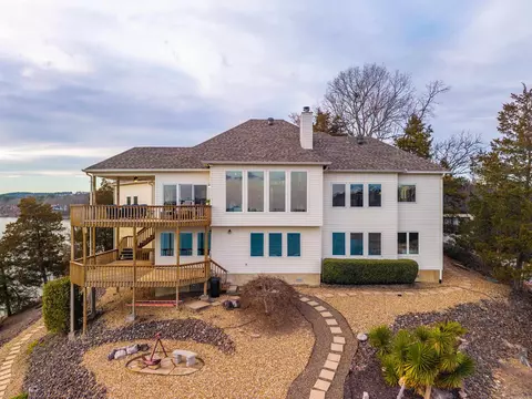 11 Oliete Ln, Hot Springs Village, AR 71909