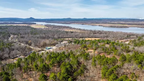 14000 Mountain River Dr, North Little Rock, AR 72113