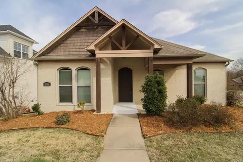1020 Edinburgh Dr, Conway, AR 72034