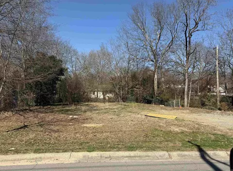 5708 Lee Ave, Little Rock, AR 72205