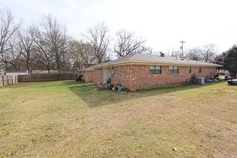 Exterior - Oliver-bradley, Conway, AR 72034 photo 5 of 16
