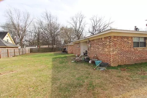 Exterior - Oliver-bradley, Conway, AR 72034 photo 4 of 16