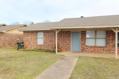 Exterior - Oliver-bradley, Conway, AR 72034 photo 14 of 16