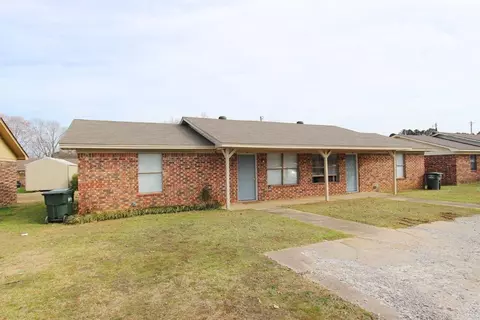 Exterior - Oliver-bradley, Conway, AR 72034 photo 13 of 16