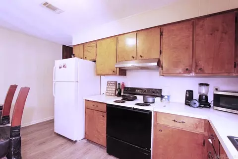 Kitchen - Oliver-bradley, Conway, AR 72034 photo 2 of 4