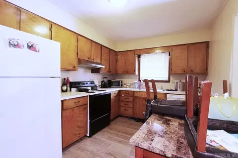 Kitchen - Oliver-bradley, Conway, AR 72034 photo 1 of 4