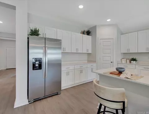 Kitchen - 57 Wolfsbridge Loop, Cabot, AR 72023 photo 4 of 6