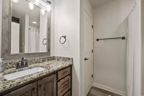 Bath - 1481 Greystone Blvd, Cabot, AR 72023 photo 3 of 3