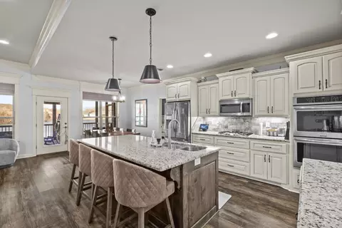 Kitchen - 1481 Greystone Blvd, Cabot, AR 72023 photo 2 of 3