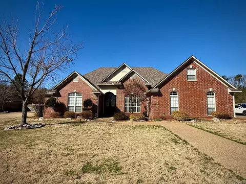 179 Chinook Dr, Hot Springs, AR 71913