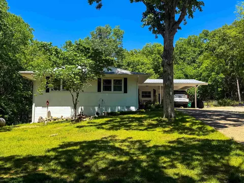 9 Pagosa Dr, Cherokee Village, AR 72529