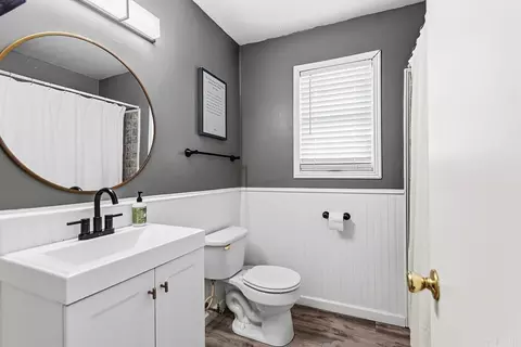 Bath - 2207 Independence, Conway, AR 72034 photo 1 of 1