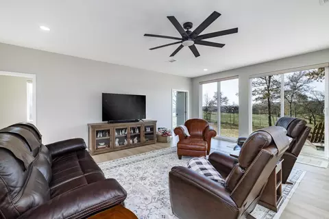 279 Eagles Ln, Bismarck, AR 71929 photo 6