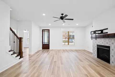Living - 220 A St, Bryant, AR 72022 photo 4 of 5