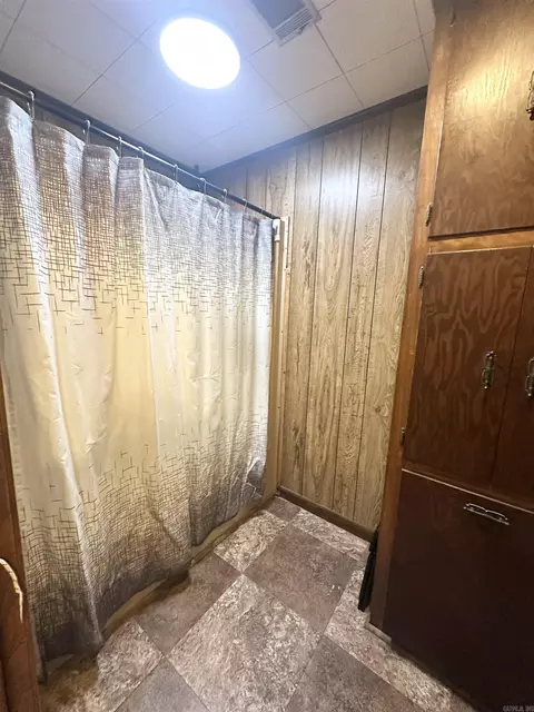 Bath - 5709 Sulphur Springs Rd, Pine Bluff, AR 71603 photo 3 of 4
