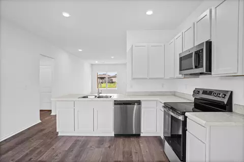 Kitchen - 11 Ten Point Ln, Ward, AR 72176 photo 3 of 3