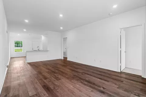 Living - 17 Ten Point Ln, Ward, AR 72176 photo 4 of 5