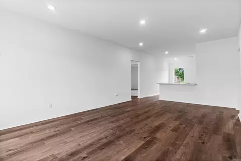 Living - 17 Ten Point Ln, Ward, AR 72176 photo 3 of 5