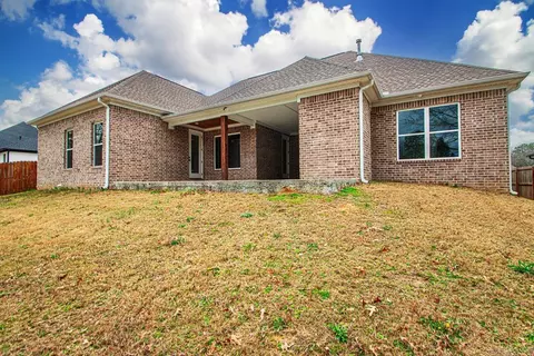 Exterior - 110 Harmony Village Dr, Haskell, AR 72015 photo 9 of 12