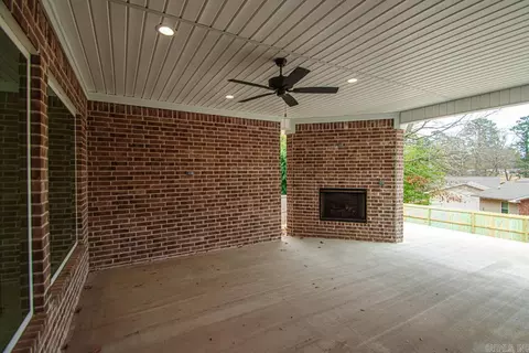 Exterior - 110 Harmony Village Dr, Haskell, AR 72015 photo 3 of 12
