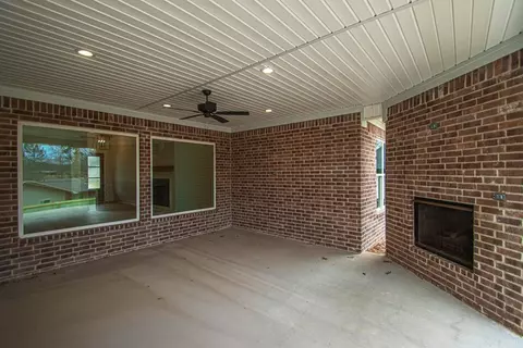 Exterior - 110 Harmony Village Dr, Haskell, AR 72015 photo 4 of 12