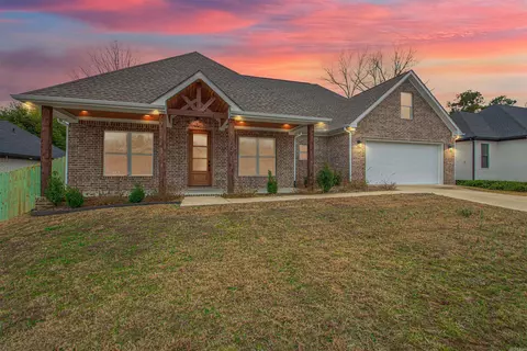 Exterior - 110 Harmony Village Dr, Haskell, AR 72015 photo 2 of 12