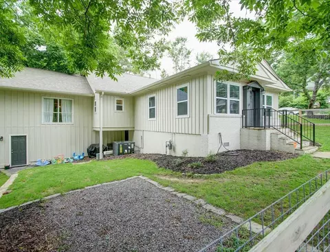 306 Ashland St, Hot Springs, AR 71901
