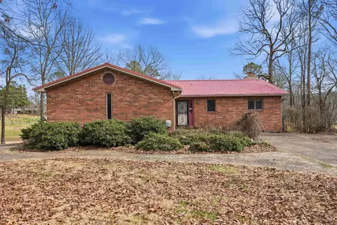 110 Fairway Ct, Hot Springs, AR 71913